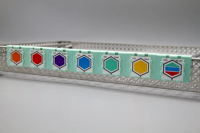 810-xxx_W-CPI_GREY_MAIN_01